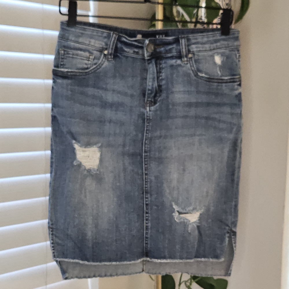 Kut from the Kloth Connie High-Low Distressed Denim Skirt - 4